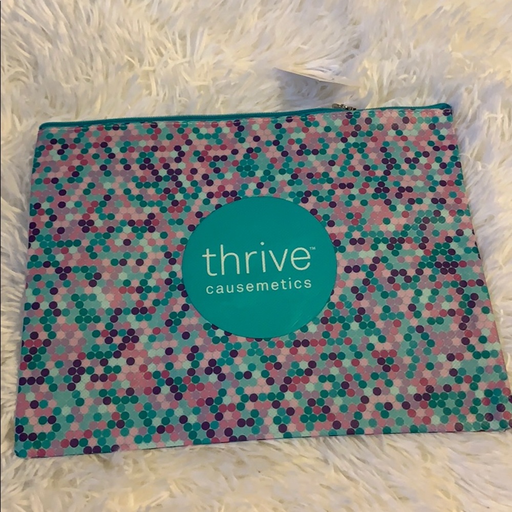 Thrive causemetics bag makeup